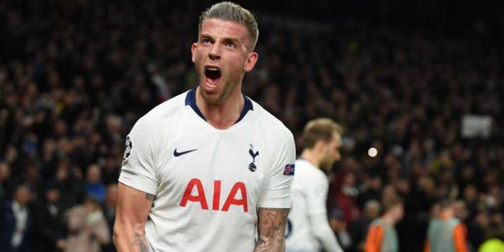 Alderweireld Ditebus untuk Temani Maguire?